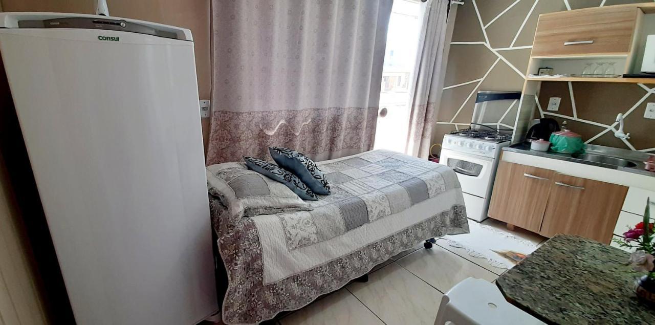 Kitnet K1 Em Torres-Rs - Na Mais Bela Praia Gaucha - Cozinha - Banheiro - Ar Condicionado - Smart Tv 32' - Wi-Fi - Anfitria Superhost No Bnb Экстерьер фото