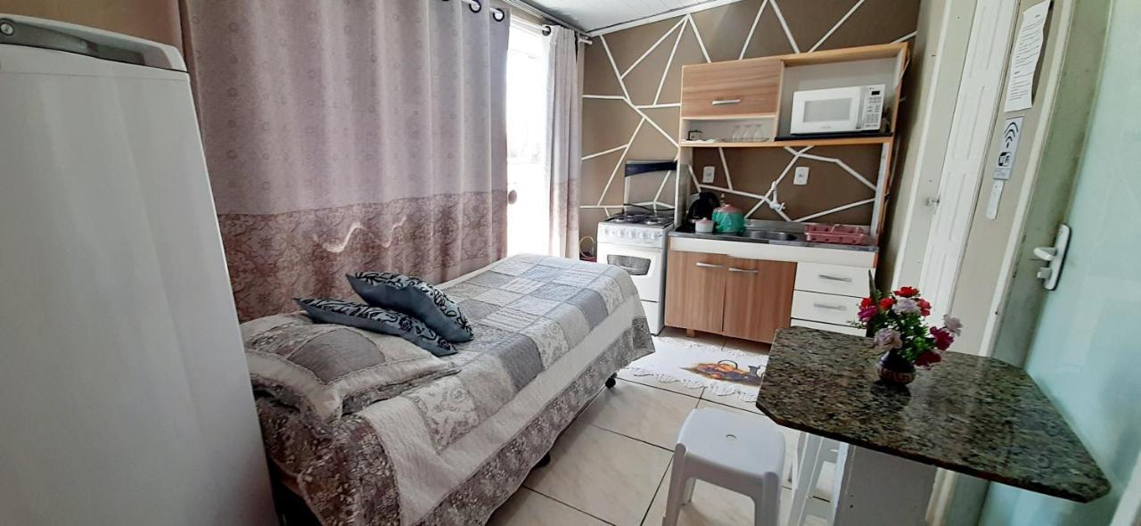 Kitnet K1 Em Torres-Rs - Na Mais Bela Praia Gaucha - Cozinha - Banheiro - Ar Condicionado - Smart Tv 32' - Wi-Fi - Anfitria Superhost No Bnb Экстерьер фото