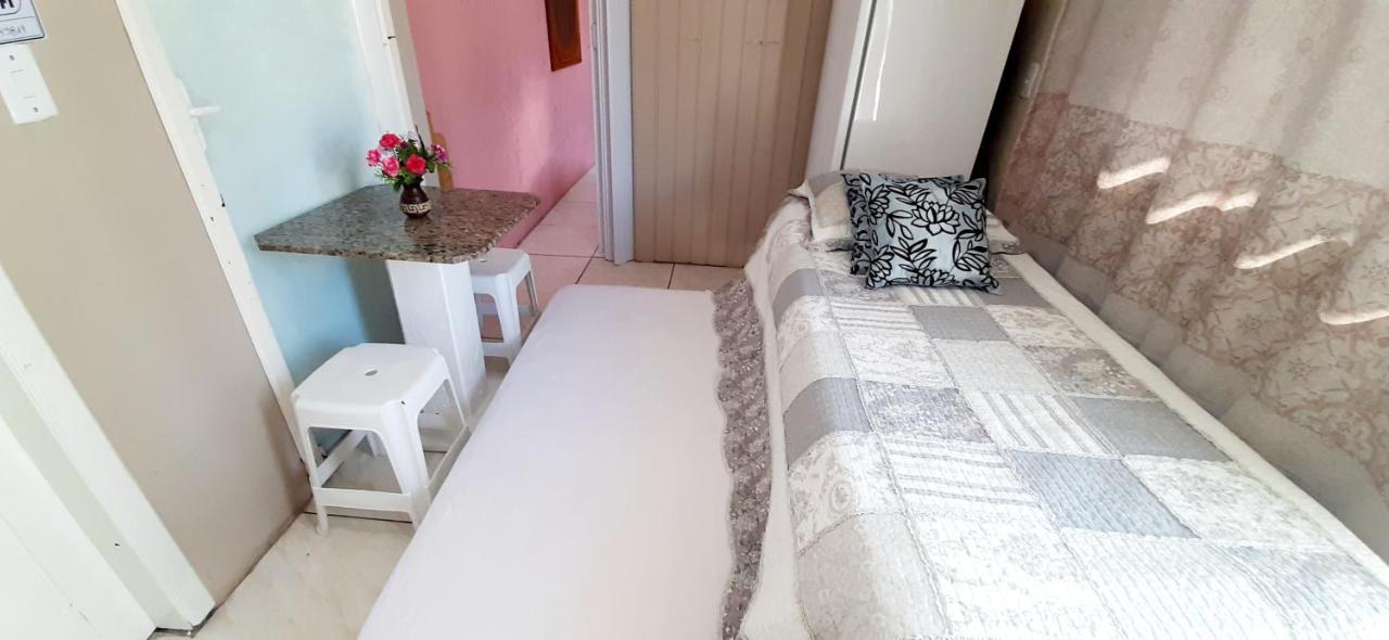 Kitnet K1 Em Torres-Rs - Na Mais Bela Praia Gaucha - Cozinha - Banheiro - Ar Condicionado - Smart Tv 32' - Wi-Fi - Anfitria Superhost No Bnb Экстерьер фото